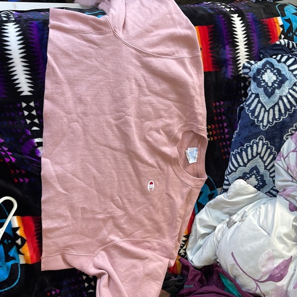 Champion cropped crew neck. Size women’s XL - Picture 3 of 3